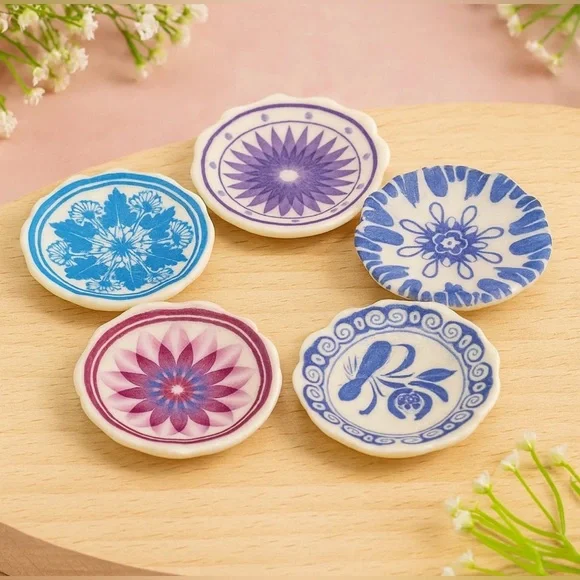 Dollhouse Miniature Kitchen & Dining Bundle Plates, Pancakes & Coffee, Champagne - Picture 3 of 11